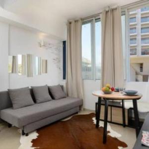 Studio with sea view with Bomb Shelter