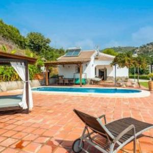 Casa La Lomilla Canillas de Albaida by Ruralidays