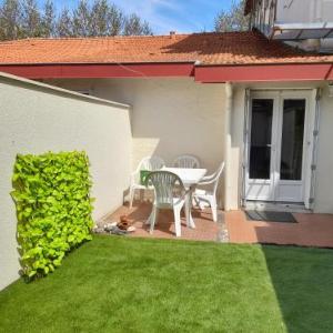 Appartement T2 à Arcachon près du centre et de la plage avec parking et terrasse - FR-1-319-465