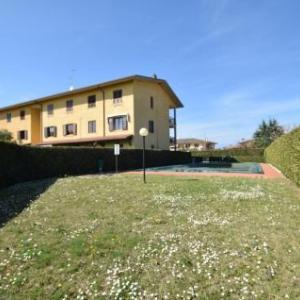 Amazing Apartment In Lugana Di Sirmione