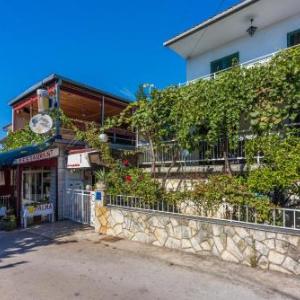 Apartments with parking space Selce Crikvenica - 19455
