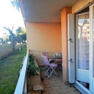 Appartement T2 avec Parking Proche Plage et Commerces - Bormes-les-Mimosas - FR-1-251-519