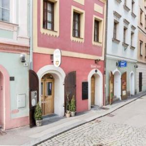 Hotels near Enteria arena Pardubice - Hotel 100