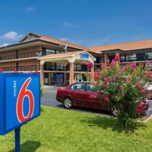 Motel 6-Macon GA