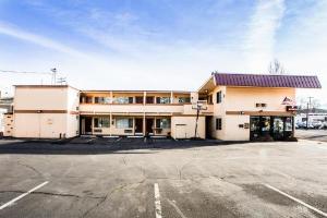 Budget Inn of America, Medford