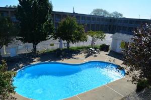 Super 8 by Wyndham Windsor/Dougall, Windsor
