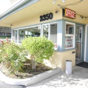 Oxnard Performing Arts and Convention Center Hotels - Victoria Motel