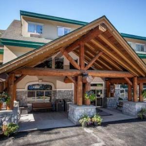 Revelstoke Performing Arts Centre Hotels - Coast Hillcrest Hotel