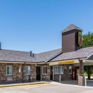 Stuart Hotels Deals At The 1 Hotel In Ia Super 8 Adair Ia