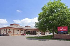 Ramada by Wyndham Saginaw Hotel & Suites, Saginaw
