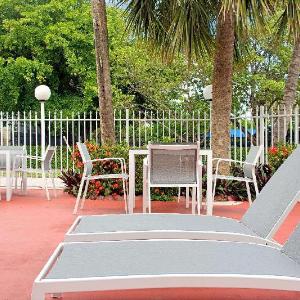 Travelodge by Wyndham Fort Lauderdale