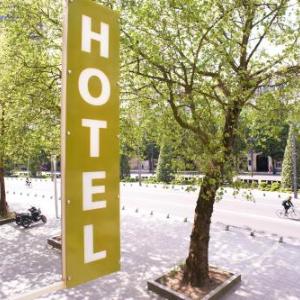 Hotels near H Arena Nantes - Logis Hôtel Duquesne