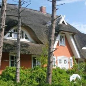 Ostseebad Ahrenshoop Hotels Deals At The 1 Hotel In Ostseebad