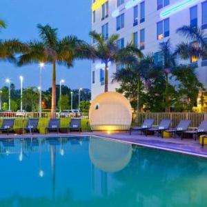 Hotels near Miami Improv - Aloft Miami Doral