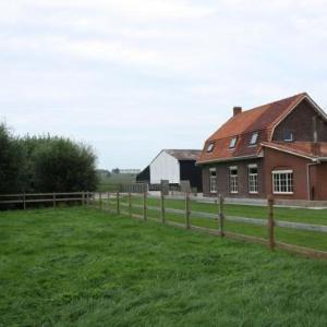 Quaint Holiday Home in Heuvelland with Private Garden