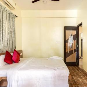 Sosa Villa - Massive 6bhk Villa with private Pool