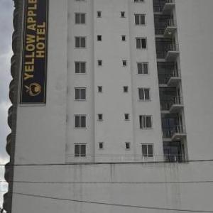 yellow apple hotel