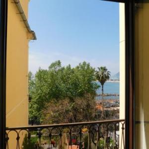 Plaza Apartment