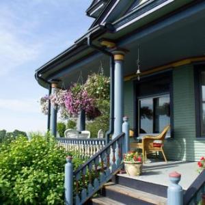Harbor Hill House