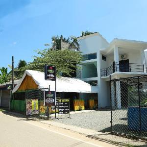 Camellia Hotel & Restaurant Mirissa