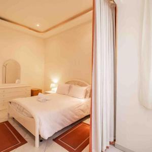 3 bedroom by Sliema promenade