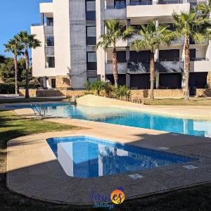 Modern First Floor Apart with Com Pool Duly10