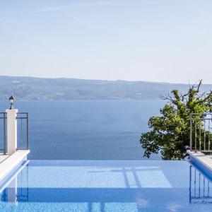 Luxury villa Libar near Split heated pool