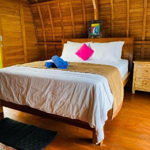 Suwehan Beach Cliff House