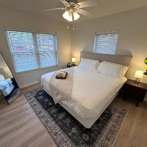 Renovated House for 14 in Wentzville MO