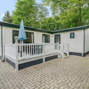 Comfortable chalet with a terrace at 3 km from Baarle-Nassau