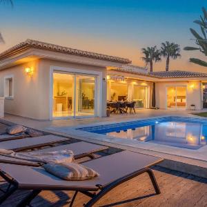 Villa Venus by Abahana Villas