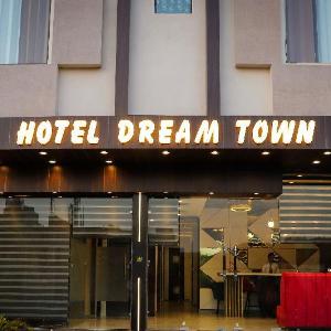 Hotel Dream Town