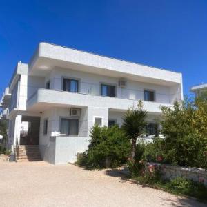 Erjon Apartments