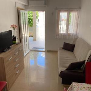 Apartment Nuka - One Bedroom Apartment with Terrace