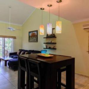 Ocean Dream Beachfront Studio with Balcony