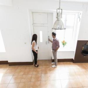 Carlton Suites