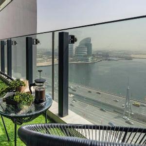 Elegant Waterfront 1BR Apt - Dubai Creek View!