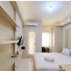 Comfort Studio at Candiland Apartment By Travelio