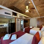 Cottage 4 - Queen and Full Beds Child Loft w 2 Twins Private Bath Kitchenette Pets Allowed Fee applies