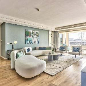 Superior Three Bedroom Apartment