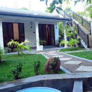 Lake & Ocean Villa ahangama