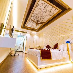 Hotel Royal stay