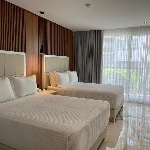Hotels 111