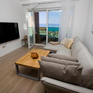 Luxury Apartments Sunny Side