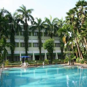 Hotel Parisutham Tanjore