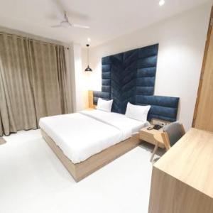 Hotel Scarlet