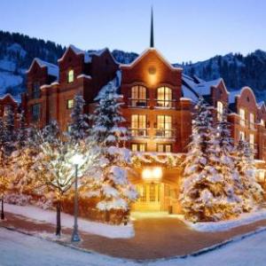 Luxury 2 Bedroom Residence At The St Regis Residence Club In Downtown Aspen