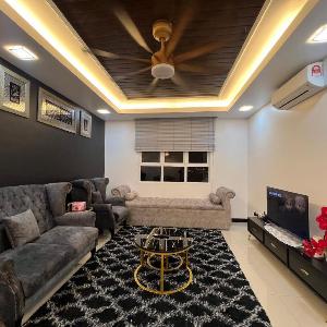 Kuala Terengganu City Centre Homestay (Drawbridge Mayang Mall & KTCC Mall ) with POOL