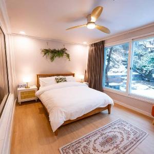 JT Tailored Service Home near Hyehwa Station