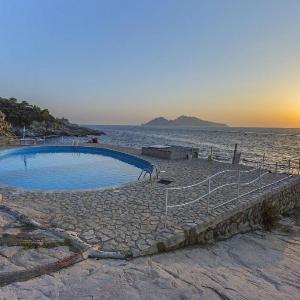 AMORE RENTALS - Villa Domus Franca